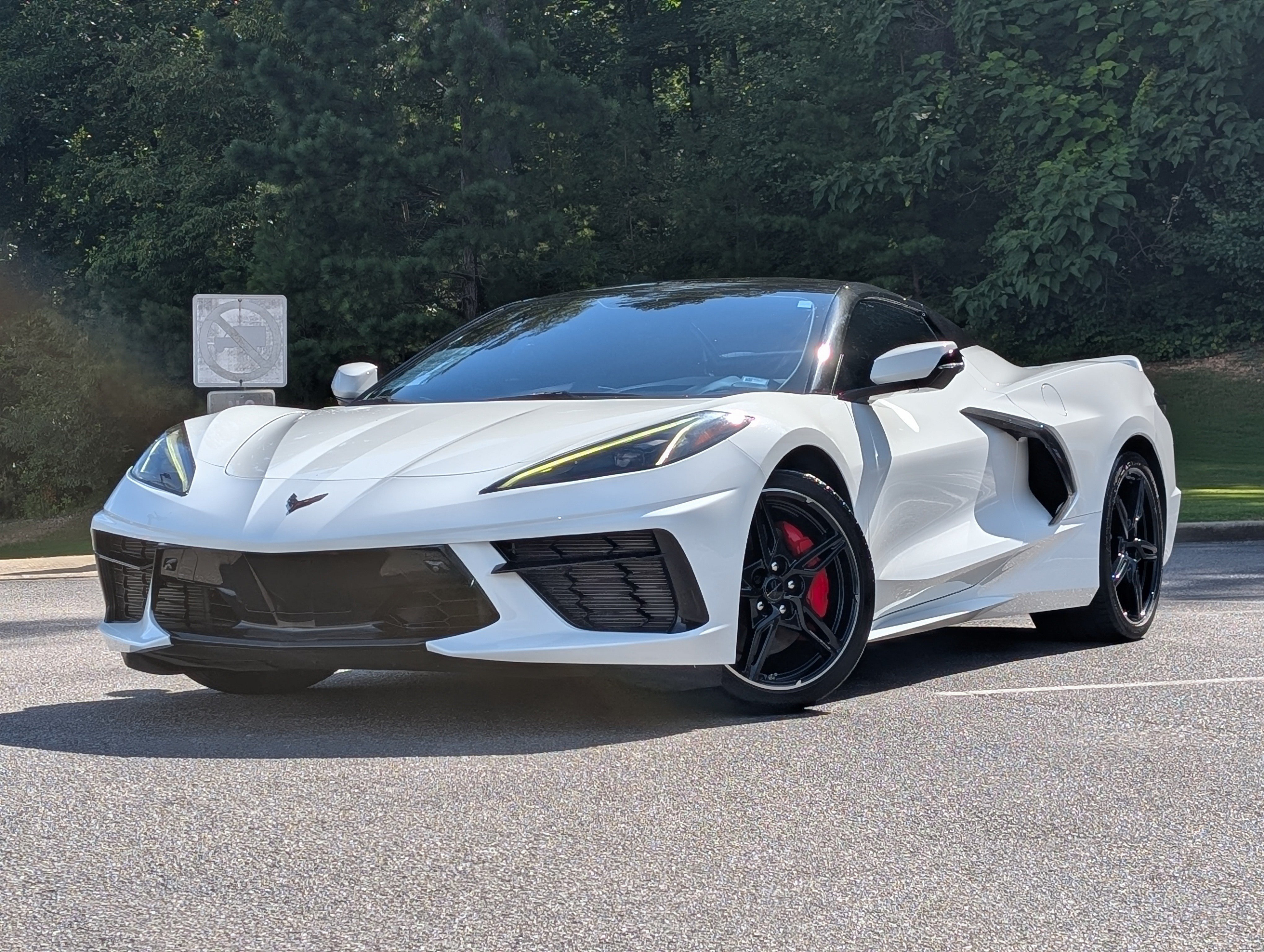 Used 2023 Chevrolet Corvette Stingray Premium Conv w/ Z51 Performance Package RWD image 4
