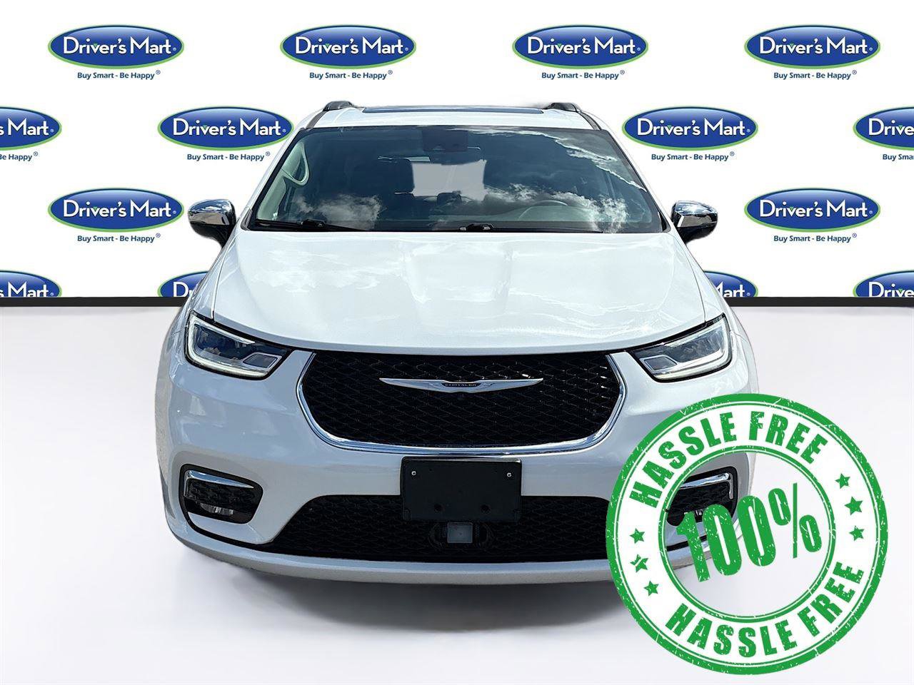 Used 2023 Chrysler Pacifica Limited image 2