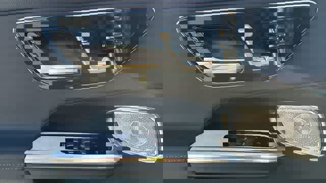 Certified 2025 Mercedes-Benz GLC 300 4MATIC image 16