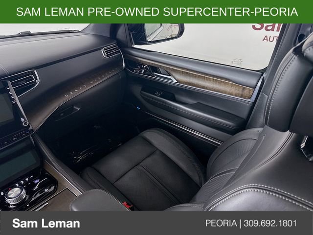 Used 2023 Jeep Grand Wagoneer 4WD w/ Flexible Seating Group image 25