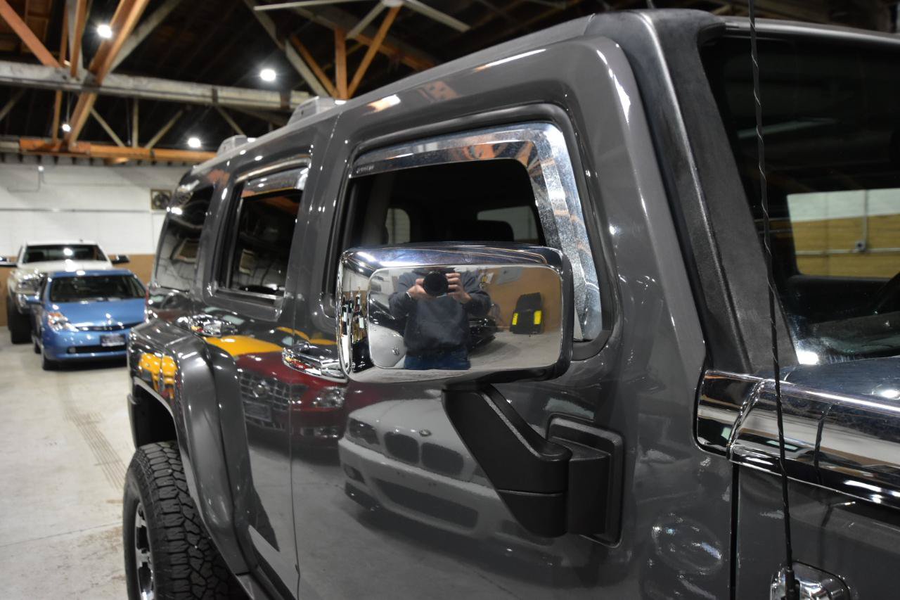 Used 2009 HUMMER H3 Luxury AWD/4WD image 38