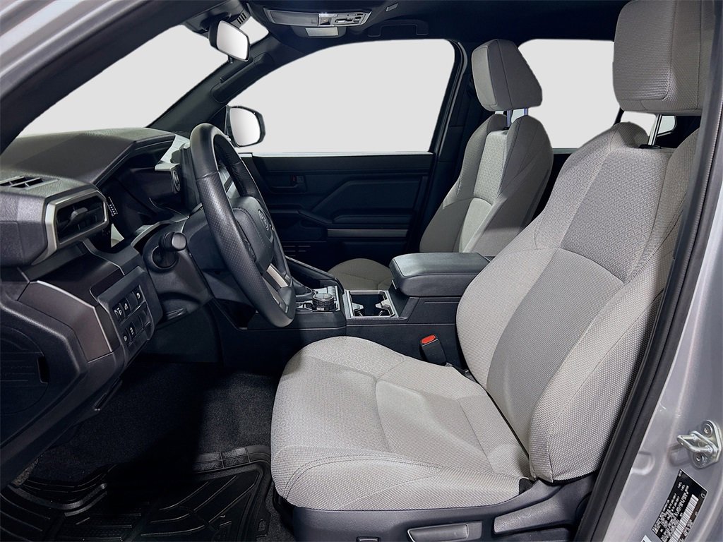 Used 2025 Toyota 4Runner SR5 image 17