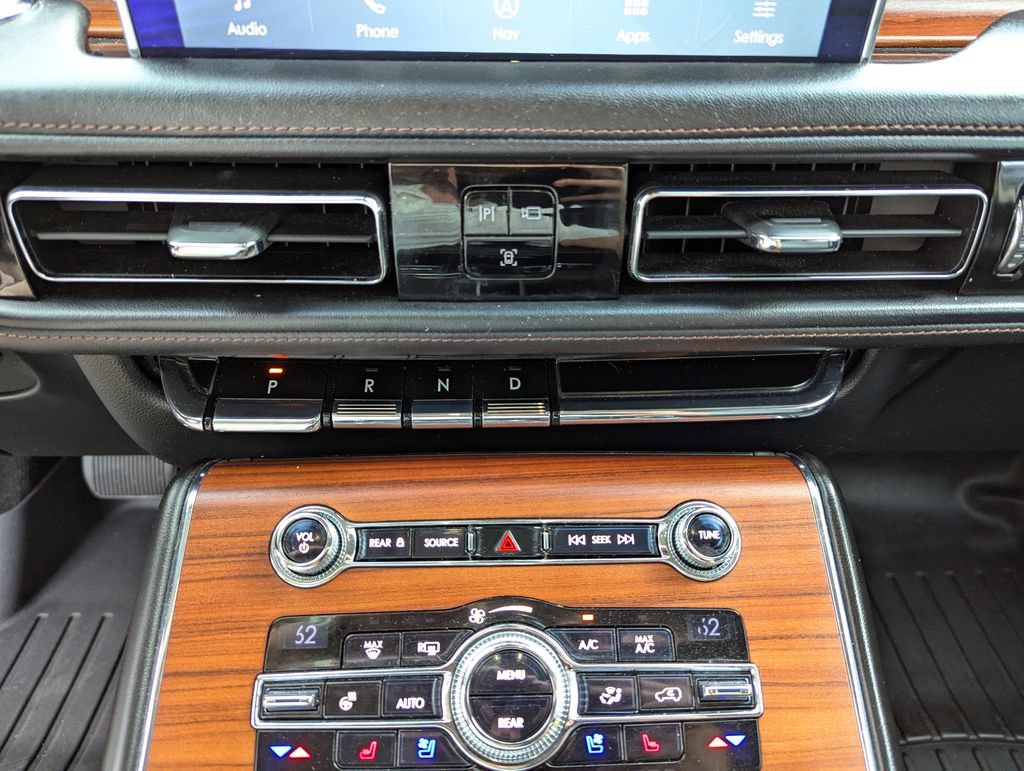 Used 2020 Lincoln Aviator Reserve w/ Equipment Group 201A AWD/4WD image 25