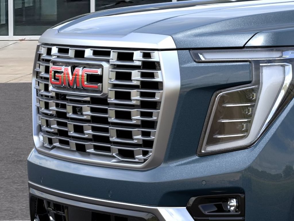 New 2027 GMC Yukon Denali w/ Sun & Power Step Package AWD/4WD image 13