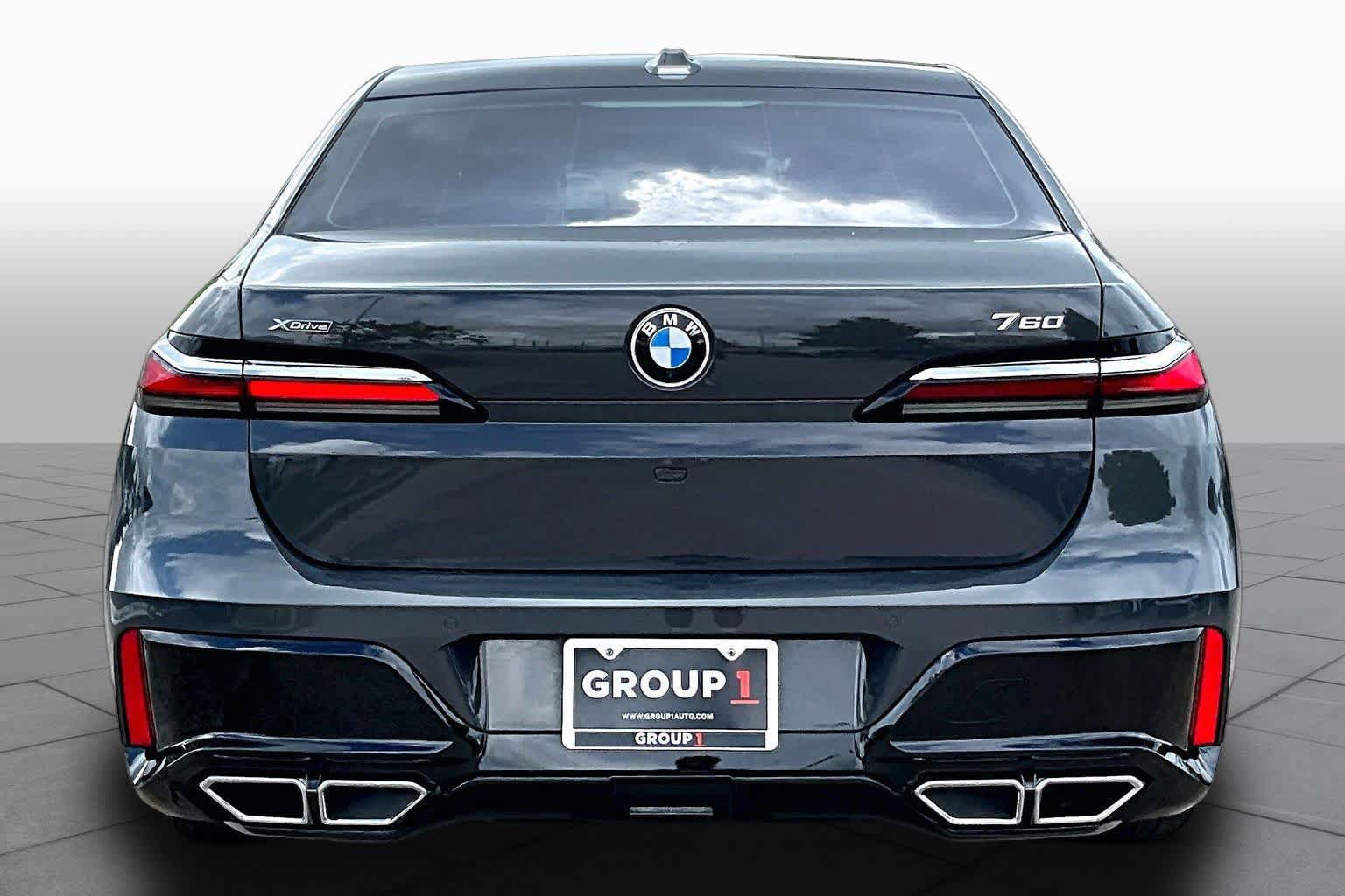 Used 2023 BMW 760i xDrive w/ Executive Package AWD/4WD image 5