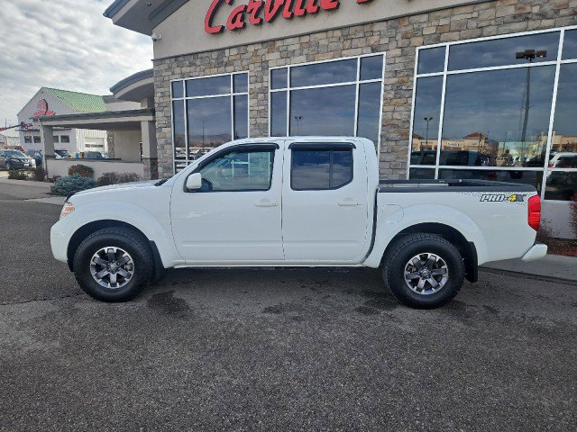 Used 2014 Nissan Frontier PRO-4X image 2