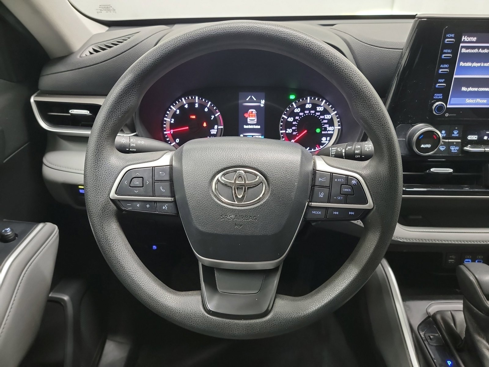 Used 2022 Toyota Highlander L image 19