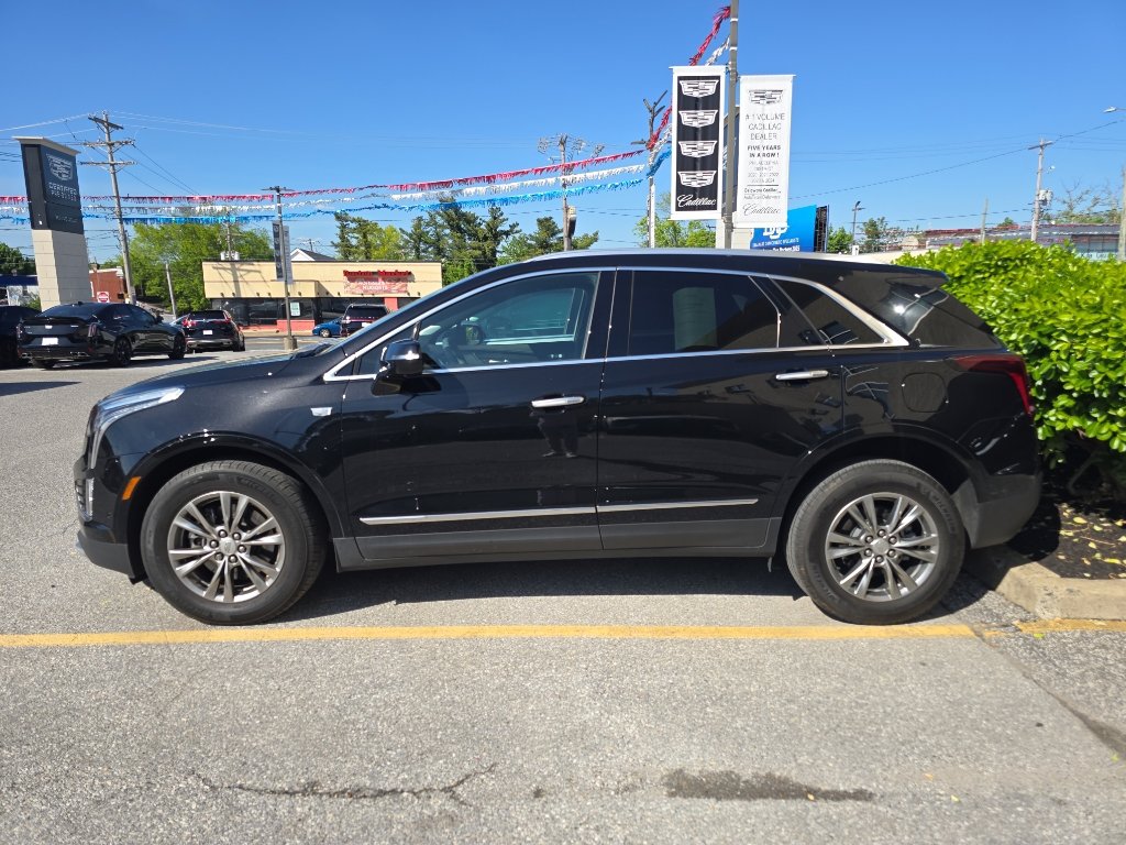 Used 2023 Cadillac XT5 Premium Luxury w/ Technology Package AWD/4WD image 5
