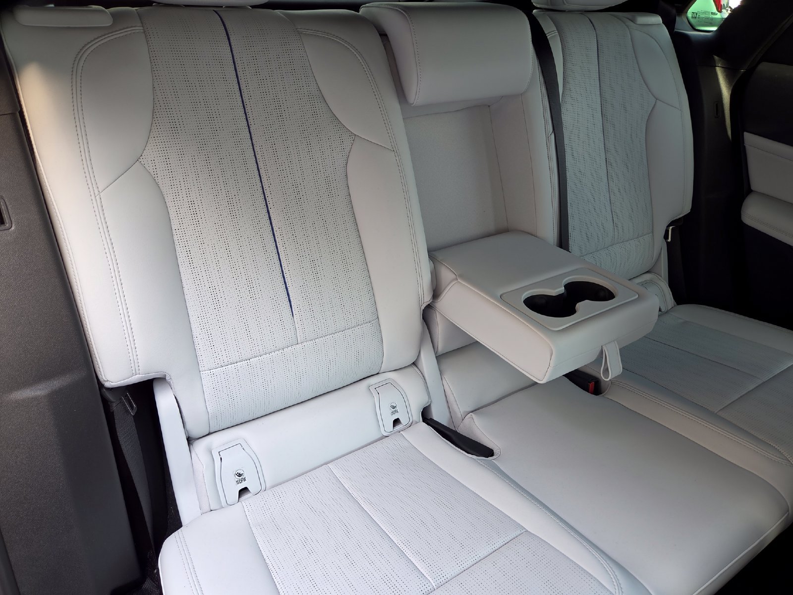 Certified 2024 Cadillac Lyriq Luxury AWD/4WD image 26
