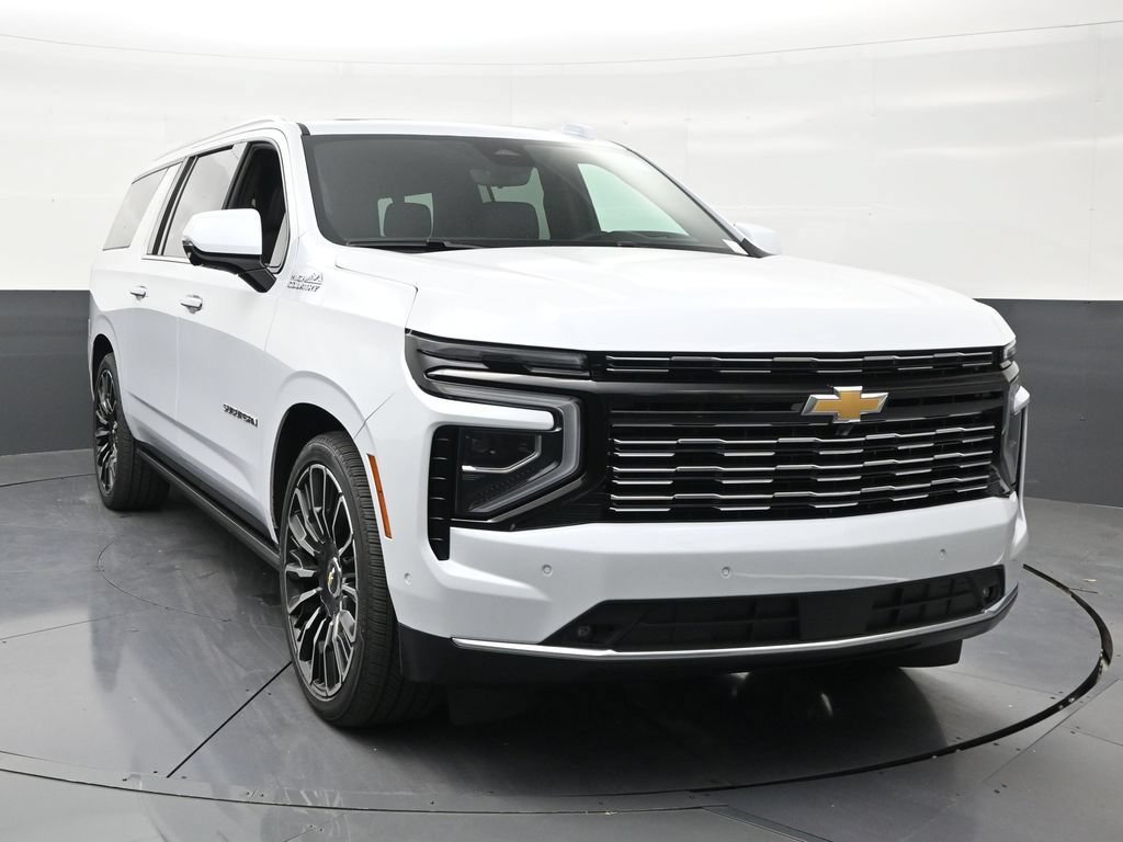 Used 2026 Chevrolet Suburban High Country AWD/4WD image 7