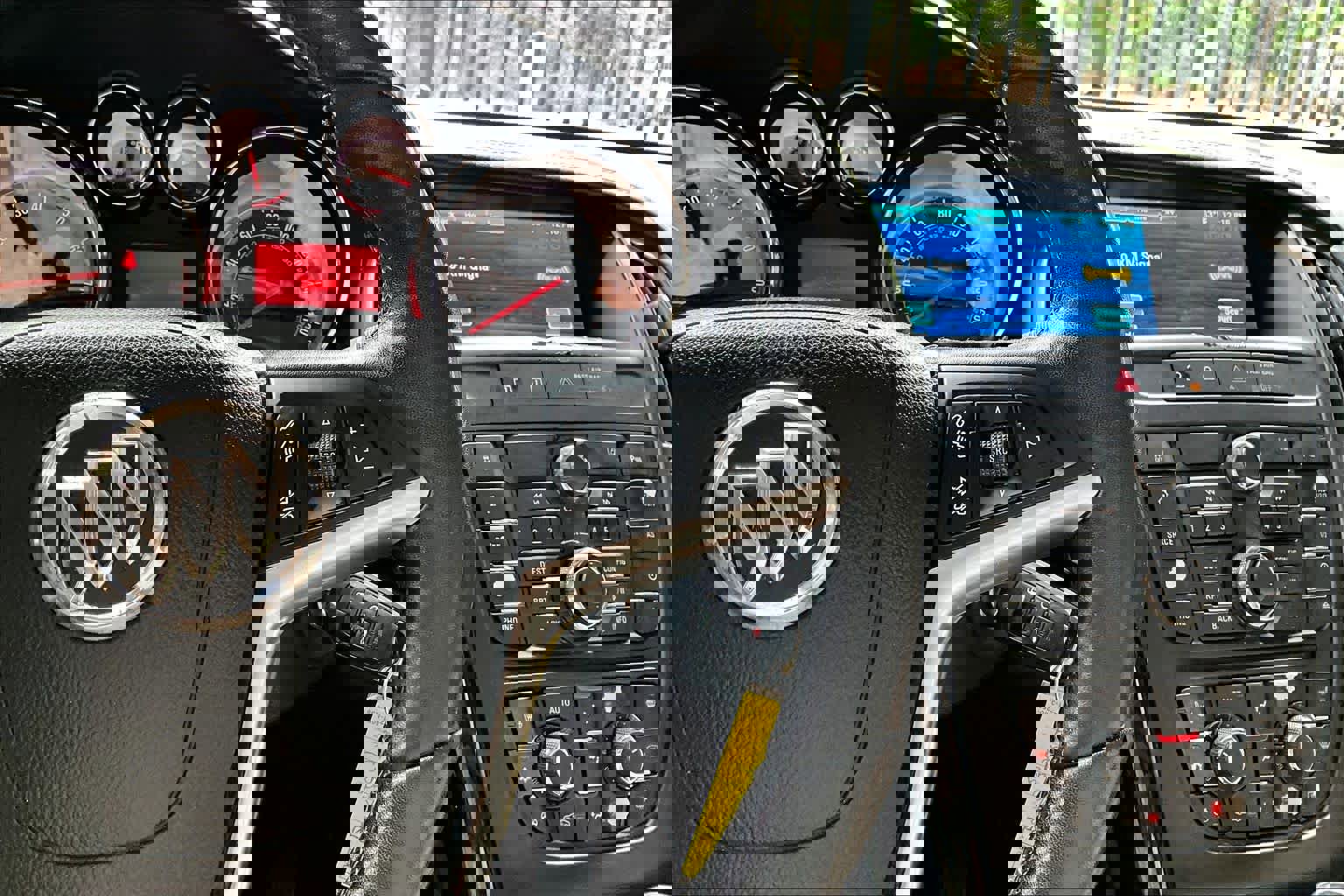 Used 2016 Buick Cascada Premium image 23