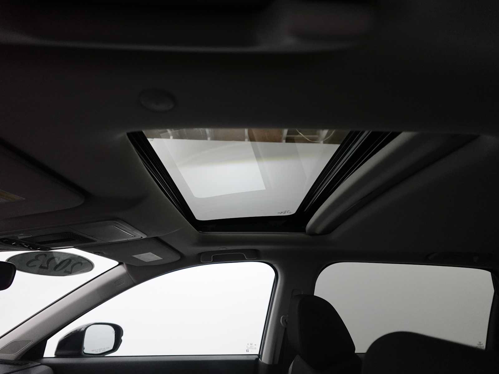 Used 2023 Honda CR-V EX image 23