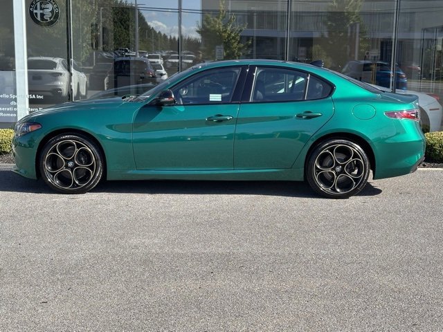 New 2025 Alfa Romeo Giulia AWD w/ Driving Assist Package image 3