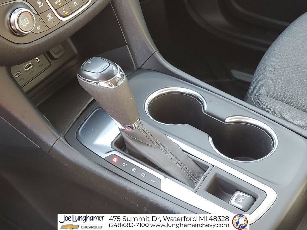 Used 2020 Chevrolet Equinox LT w/ Driver Convenience Package FWD image 16