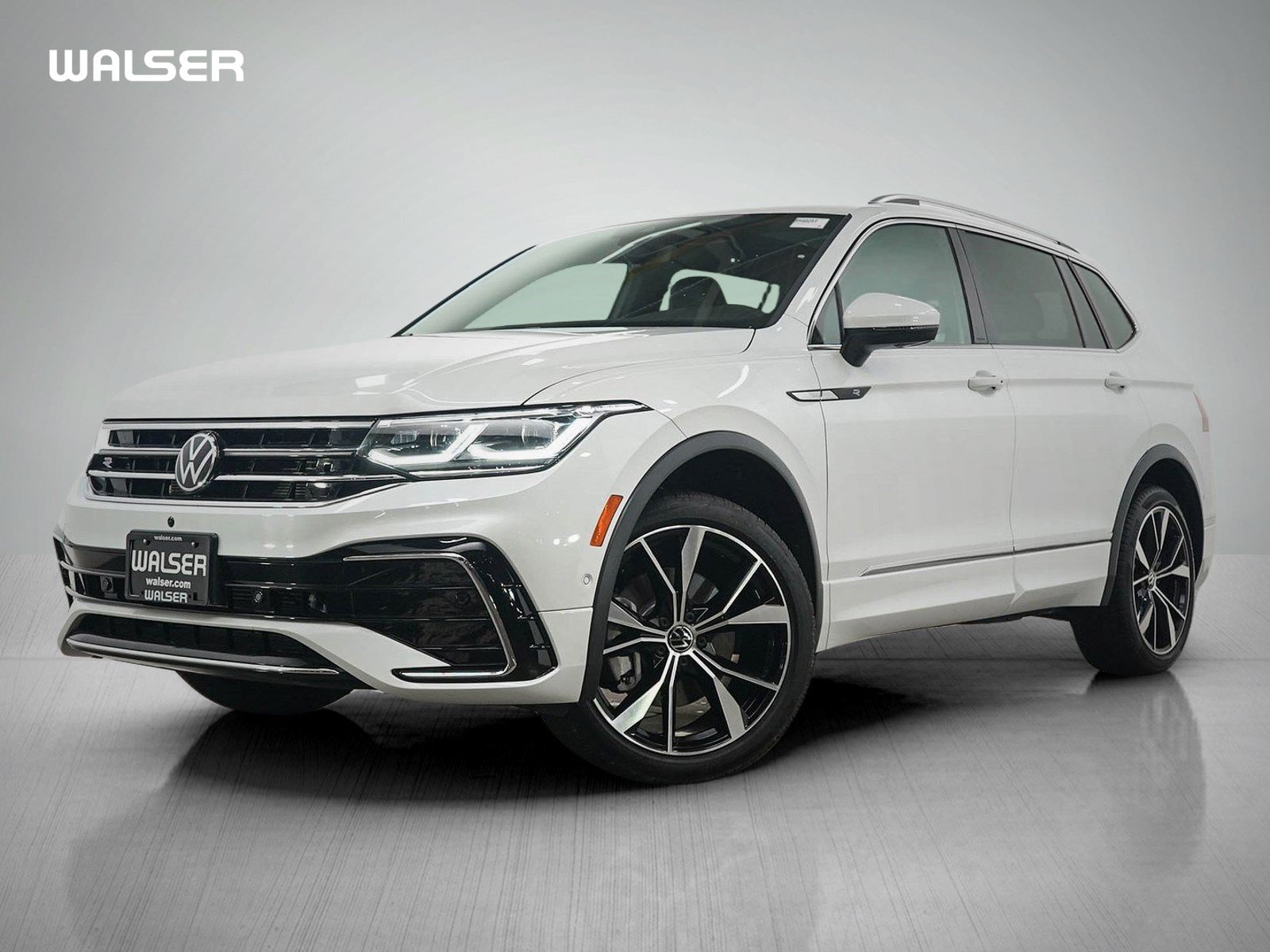 Used 2024 Volkswagen Tiguan SEL R-Line