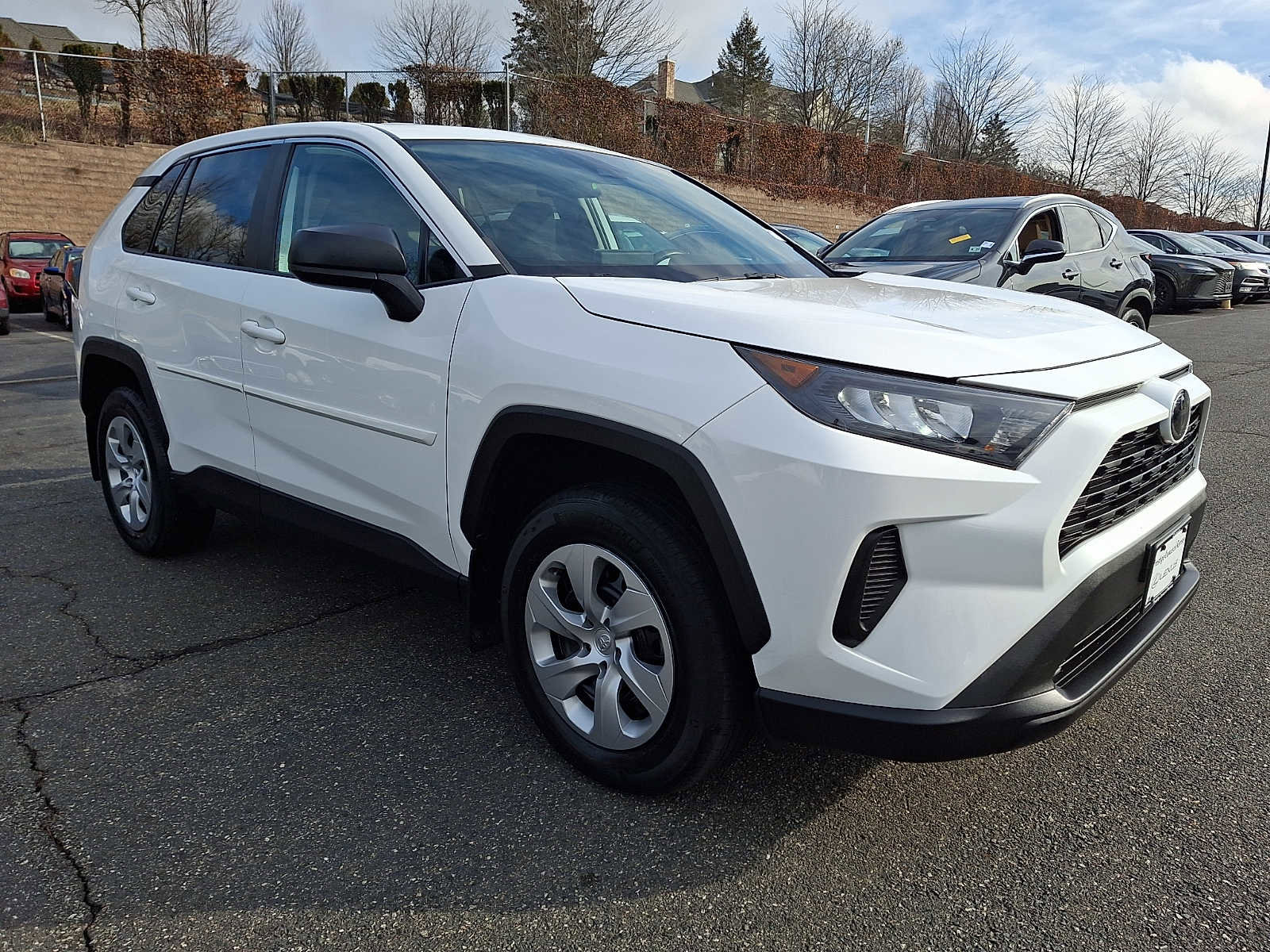 Used 2022 Toyota RAV4 LE image 3