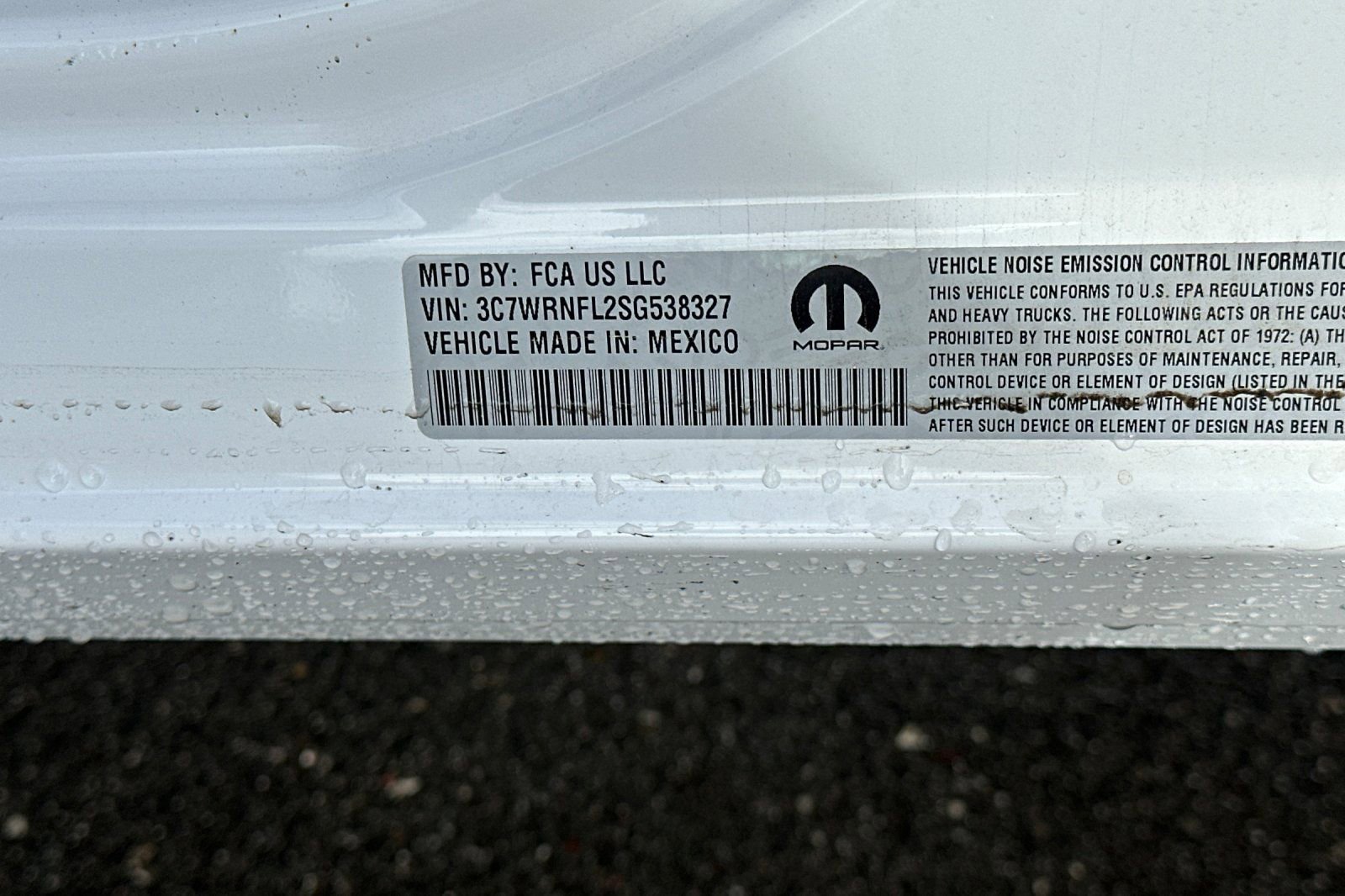 New 2025 RAM 5500 4x4 Crew Cab image 34