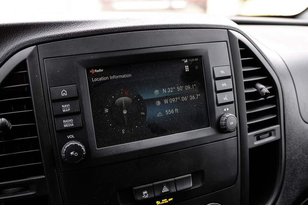 Used 2023 Mercedes-Benz Metris image 27