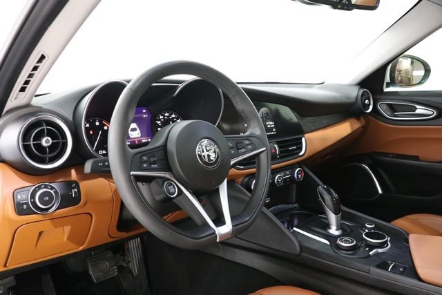 Used 2019 Alfa Romeo Giulia AWD w/ Cold Weather Package image 13