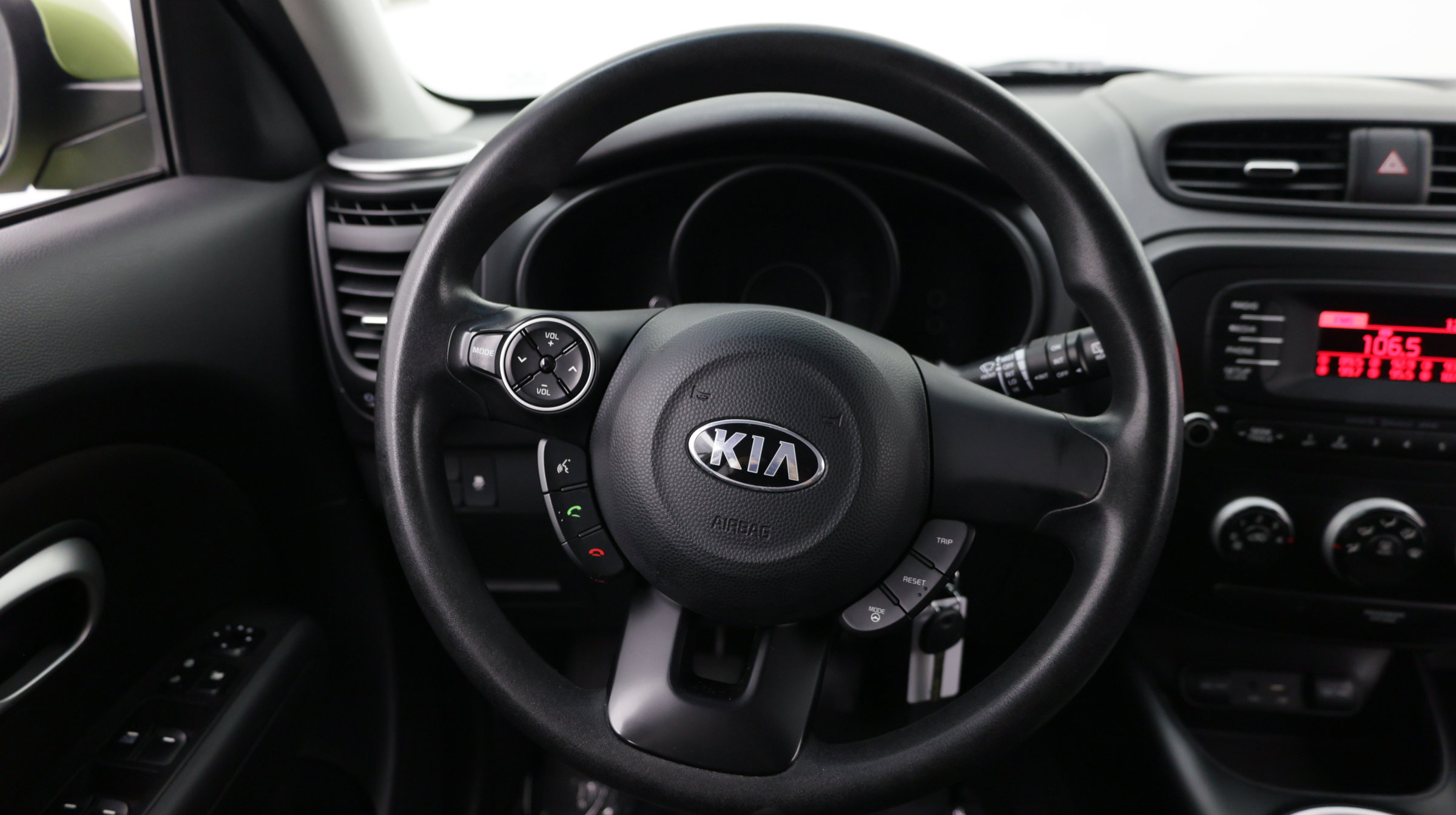 Used 2016 Kia Soul FWD image 26