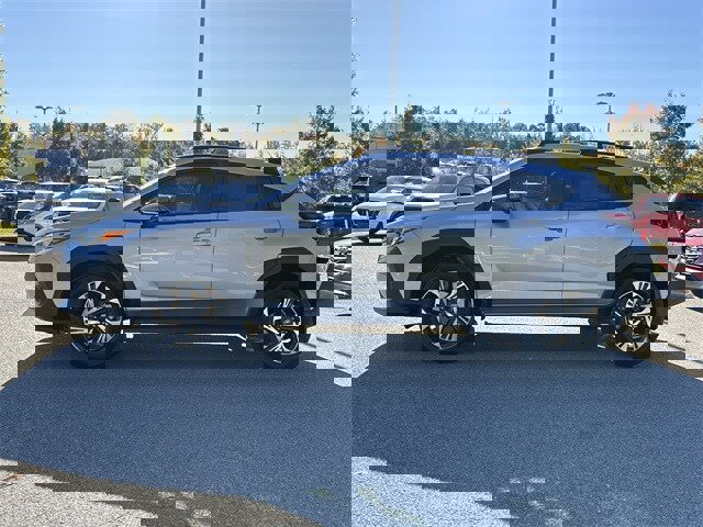 Certified 2025 Subaru Crosstrek 2.0i Premium image 6