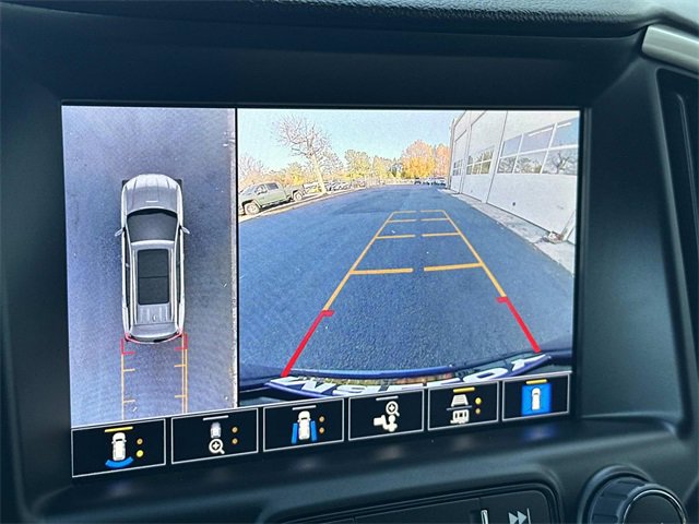 Used 2023 GMC Terrain Denali w/ Black Diamond Edition image 12