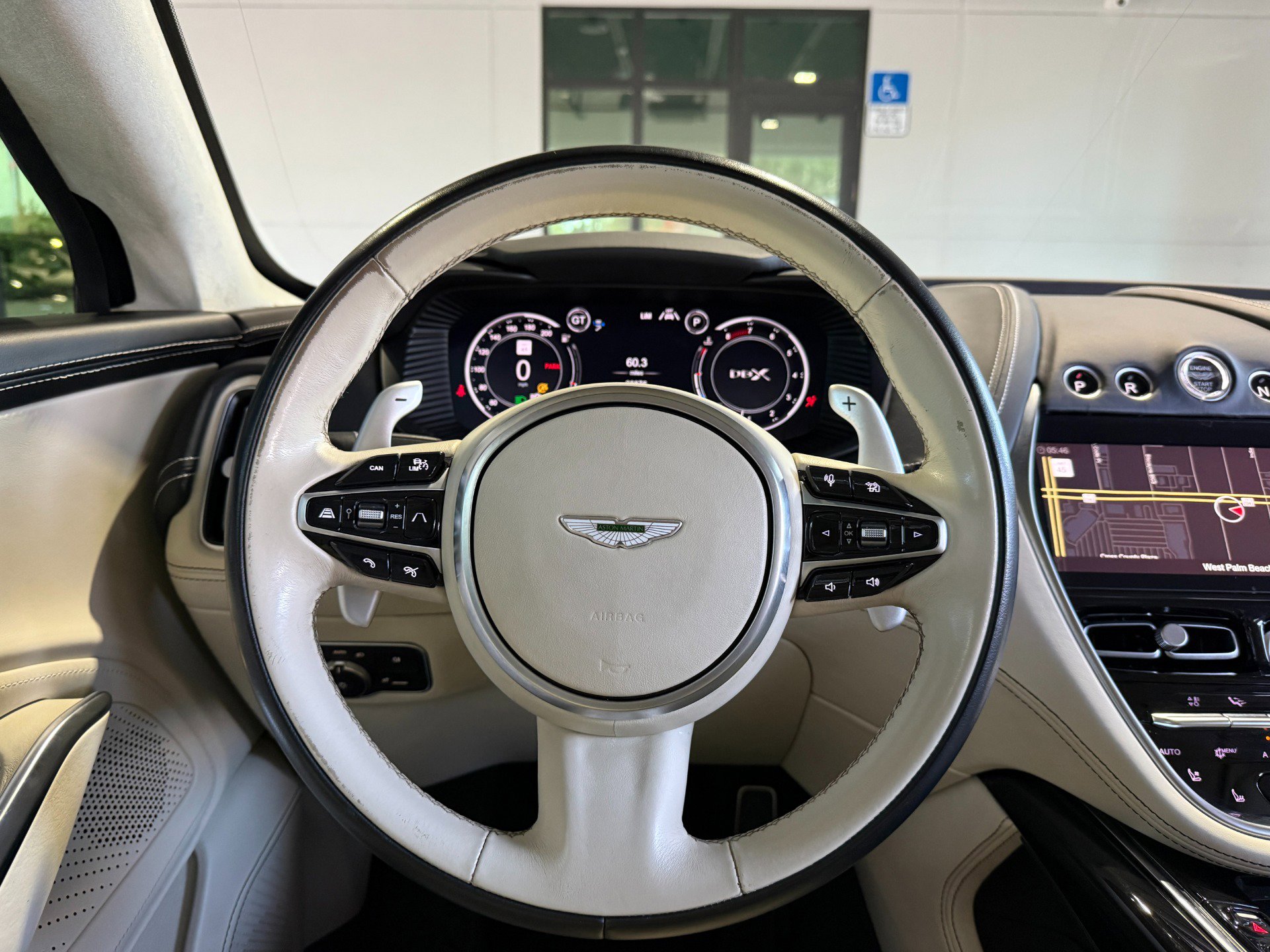 Used 2021 Aston Martin DBX image 42