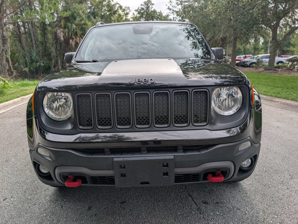 Used 2019 Jeep Renegade Trailhawk AWD/4WD image 2