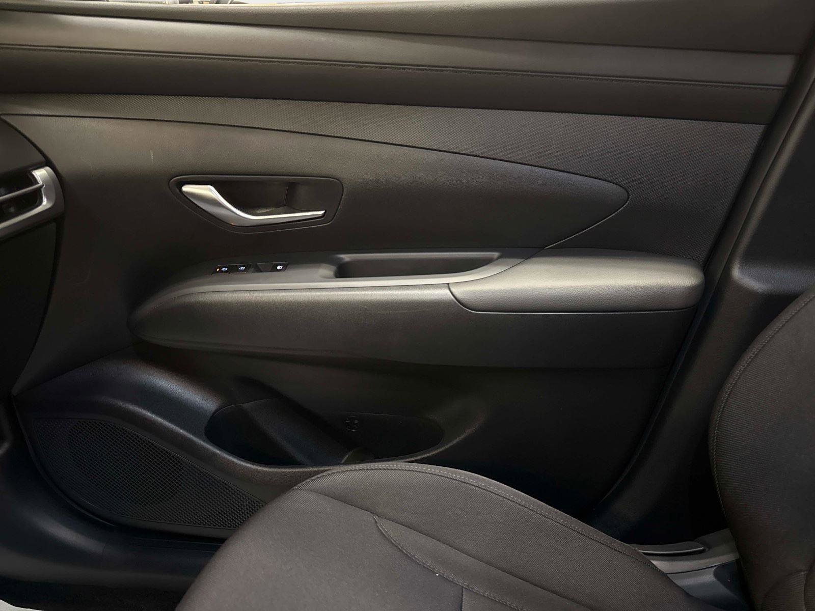 Certified 2025 Hyundai Tucson SE image 23