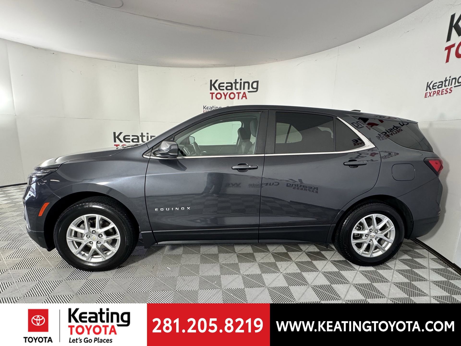 Used 2023 Chevrolet Equinox LT w/ Driver Convenience Package image 8