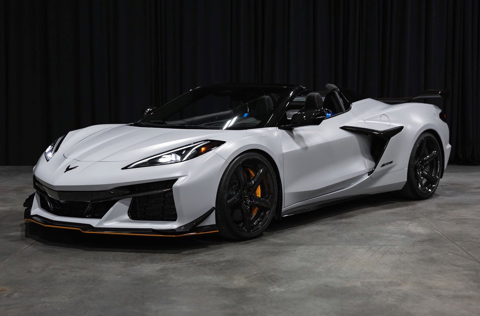 Used 2024 Chevrolet Corvette Z06 w/ Z07 Performance Package