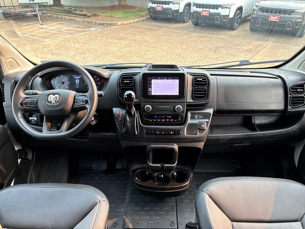 Used 2025 RAM ProMaster 2500 w/ Convenience Group FWD image 13