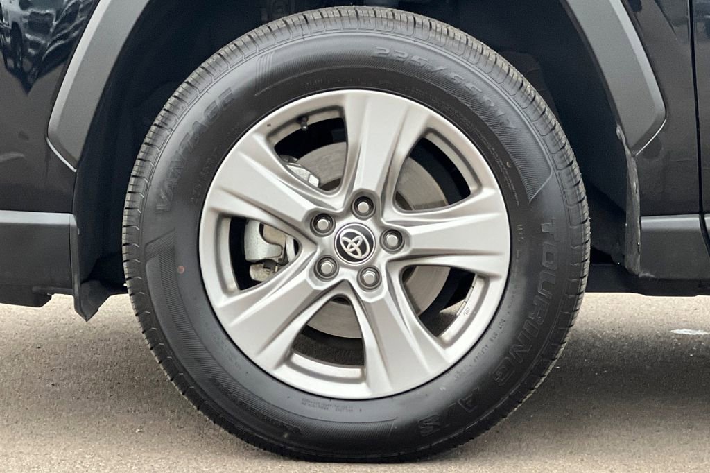 Used 2024 Toyota RAV4 XLE image 25