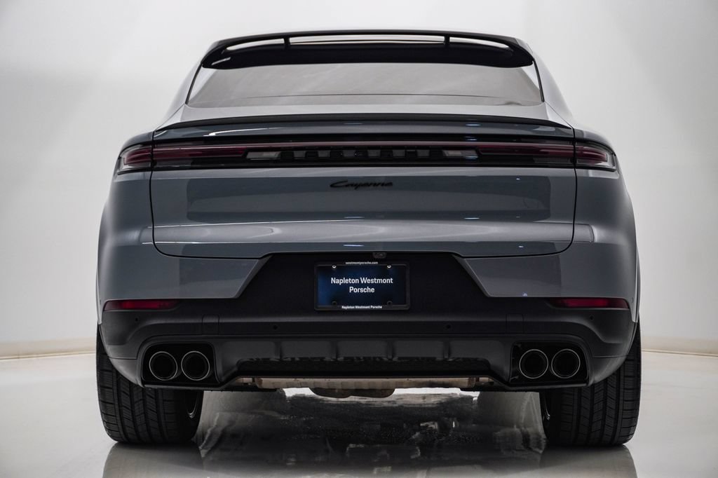 Certified 2026 Porsche Cayenne Coupe AWD/4WD image 10