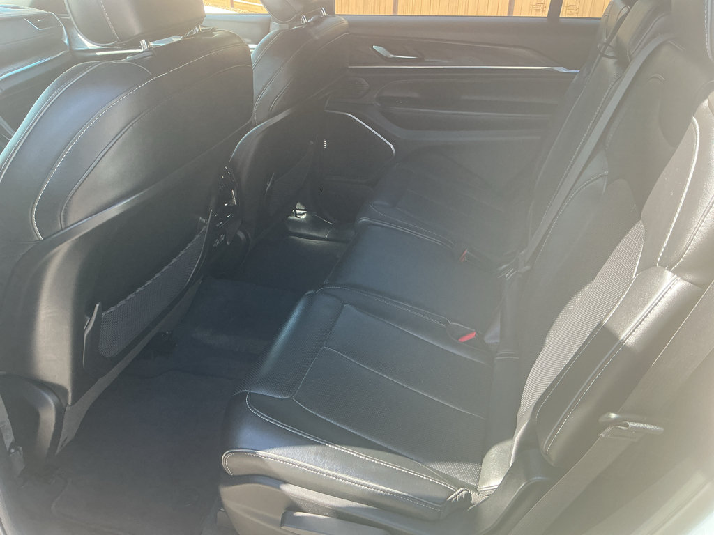 Used 2023 Jeep Grand Cherokee L Overland AWD/4WD image 18