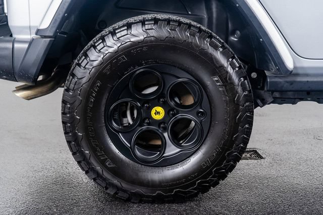 Used 2023 Jeep Wrangler Unlimited Rubicon 392 w/ Trailer Tow Package AWD/4WD image 9