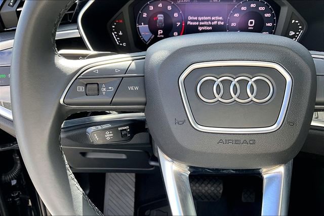 Used 2025 Audi Q3 2.0T Premium w/ Convenience Package image 11