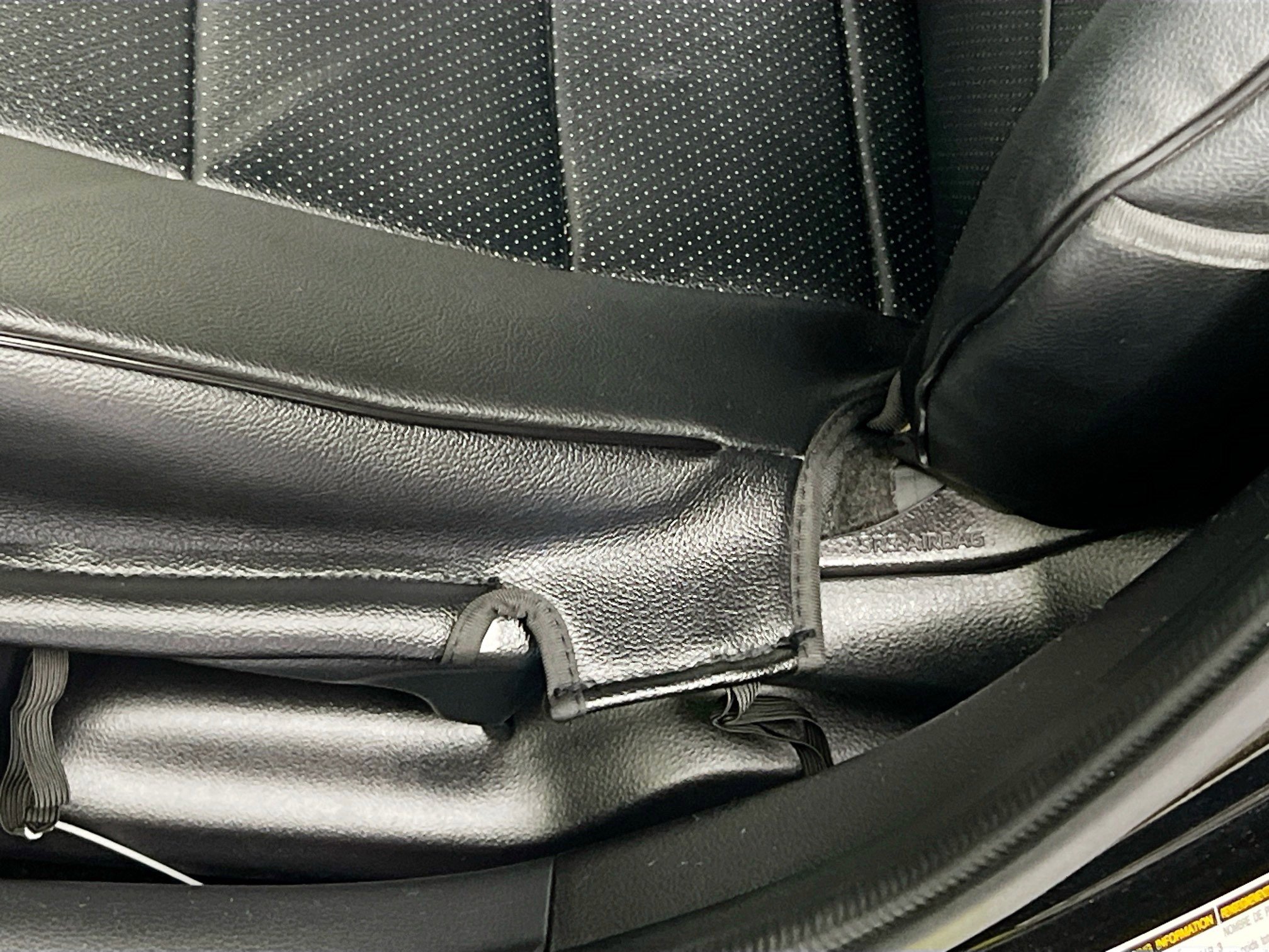 Used 2023 Toyota Prius LE image 15