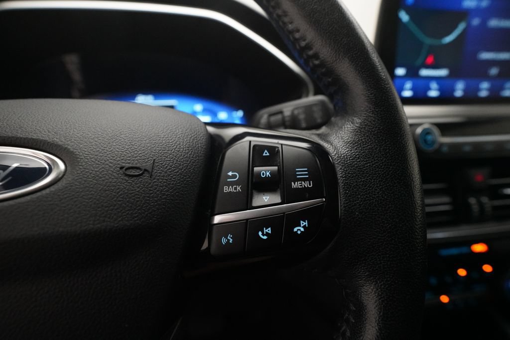 Used 2021 Ford Escape Titanium AWD/4WD image 19