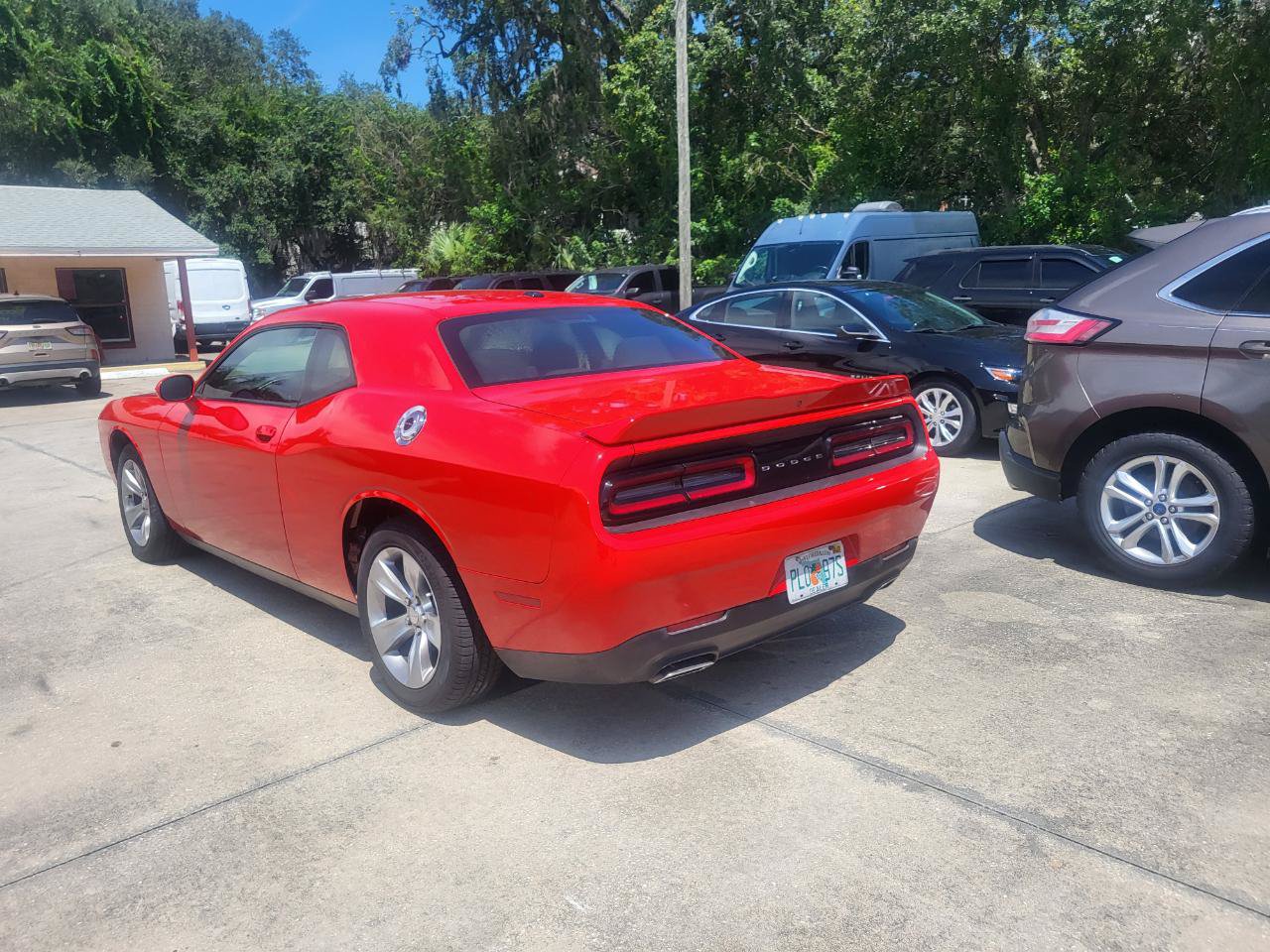 Used 2020 Dodge Challenger SXT RWD image 7