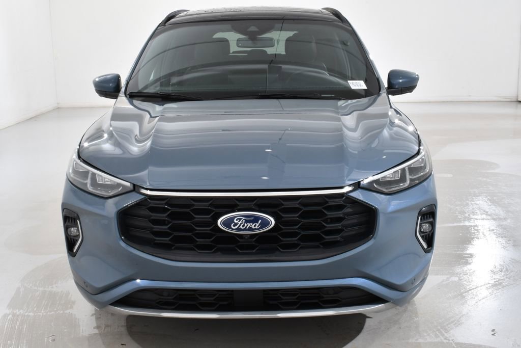 Used 2023 Ford Escape ST-Line Elite image 3