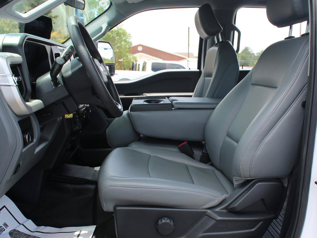 Used 2025 Ford F350 XL AWD/4WD image 18