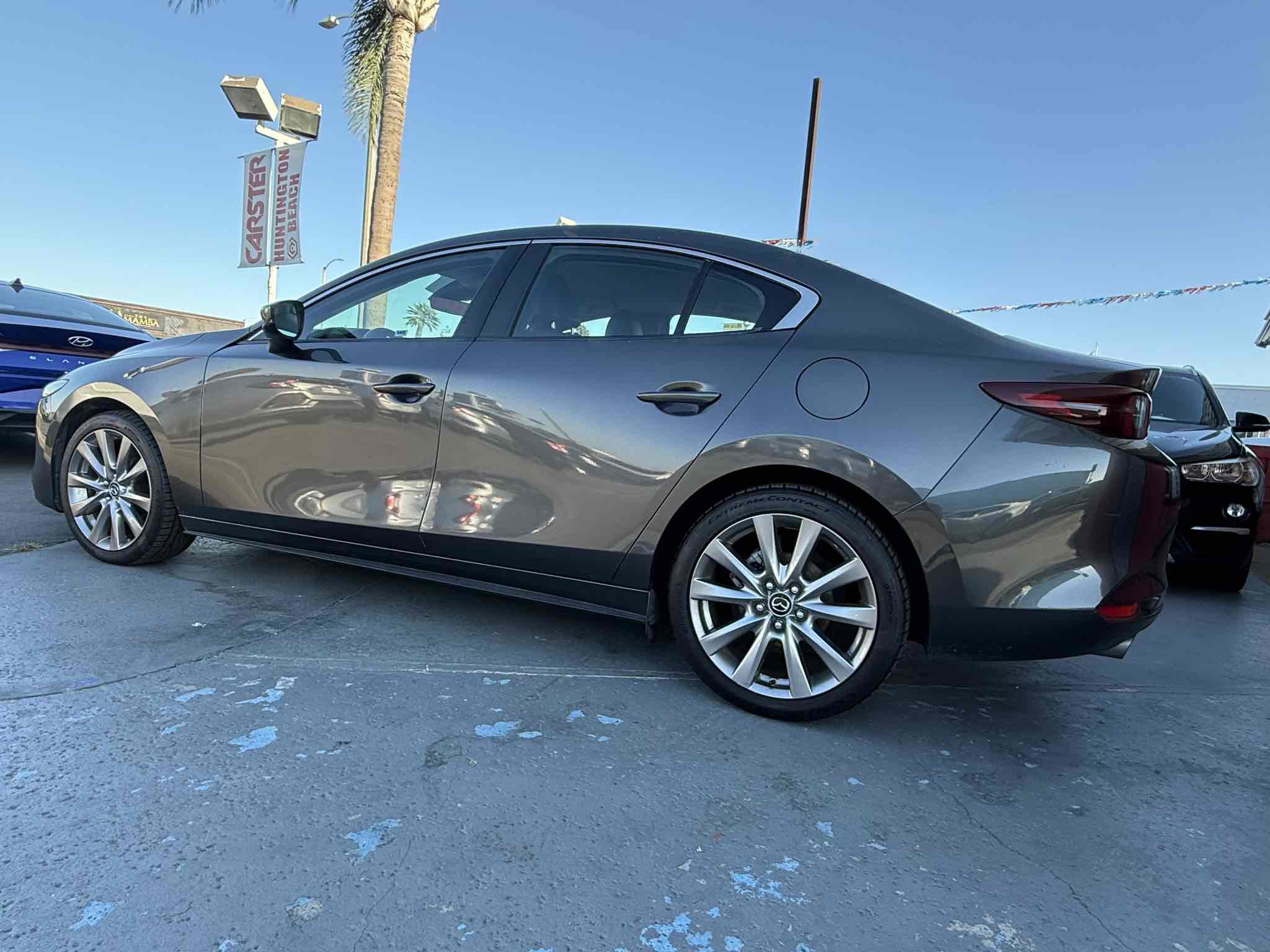 Used 2019 MAZDA MAZDA3 Sedan w/ Preferred Package image 6