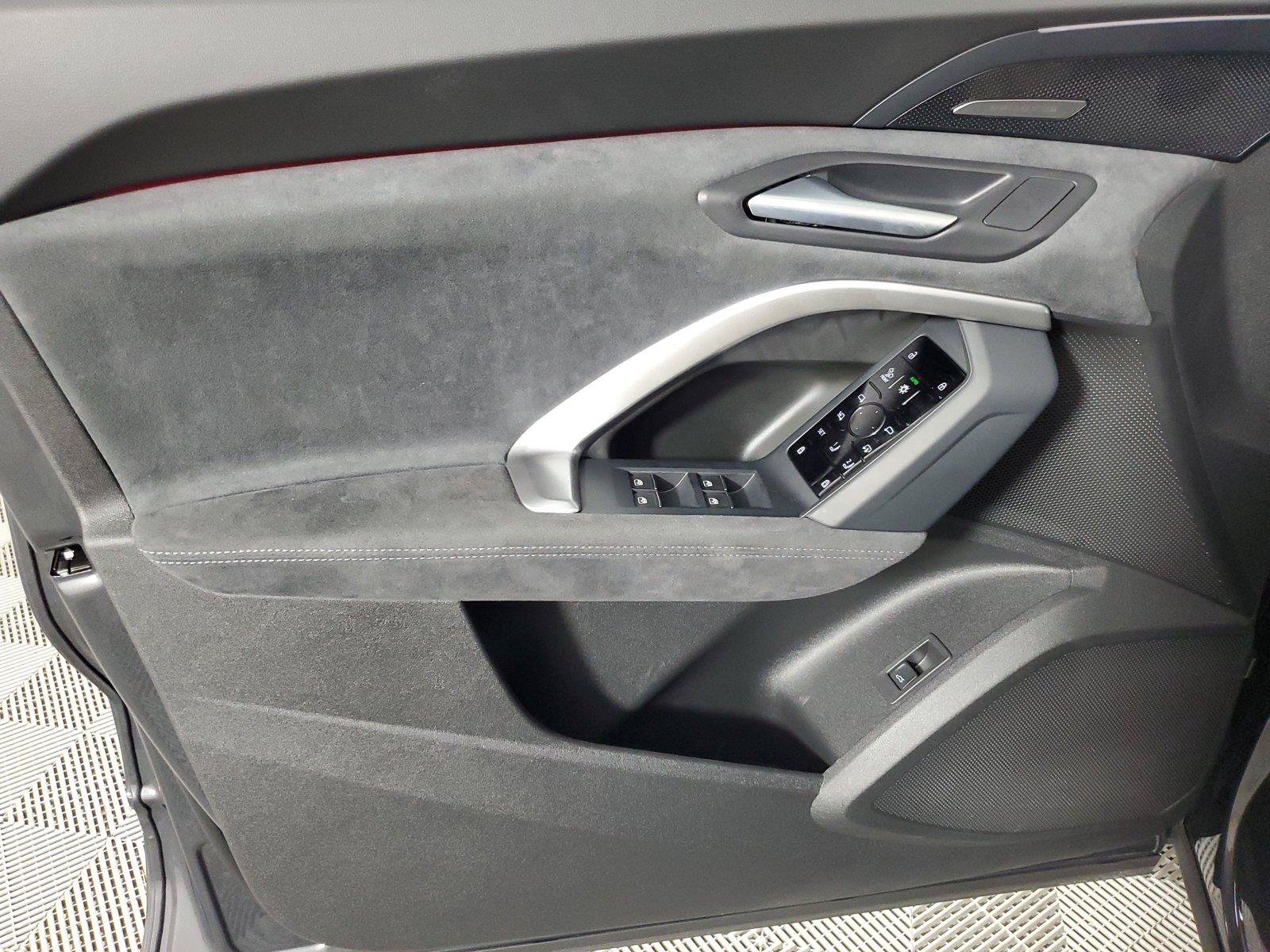 New 2026 Audi SQ5 Premium Plus AWD/4WD image 19