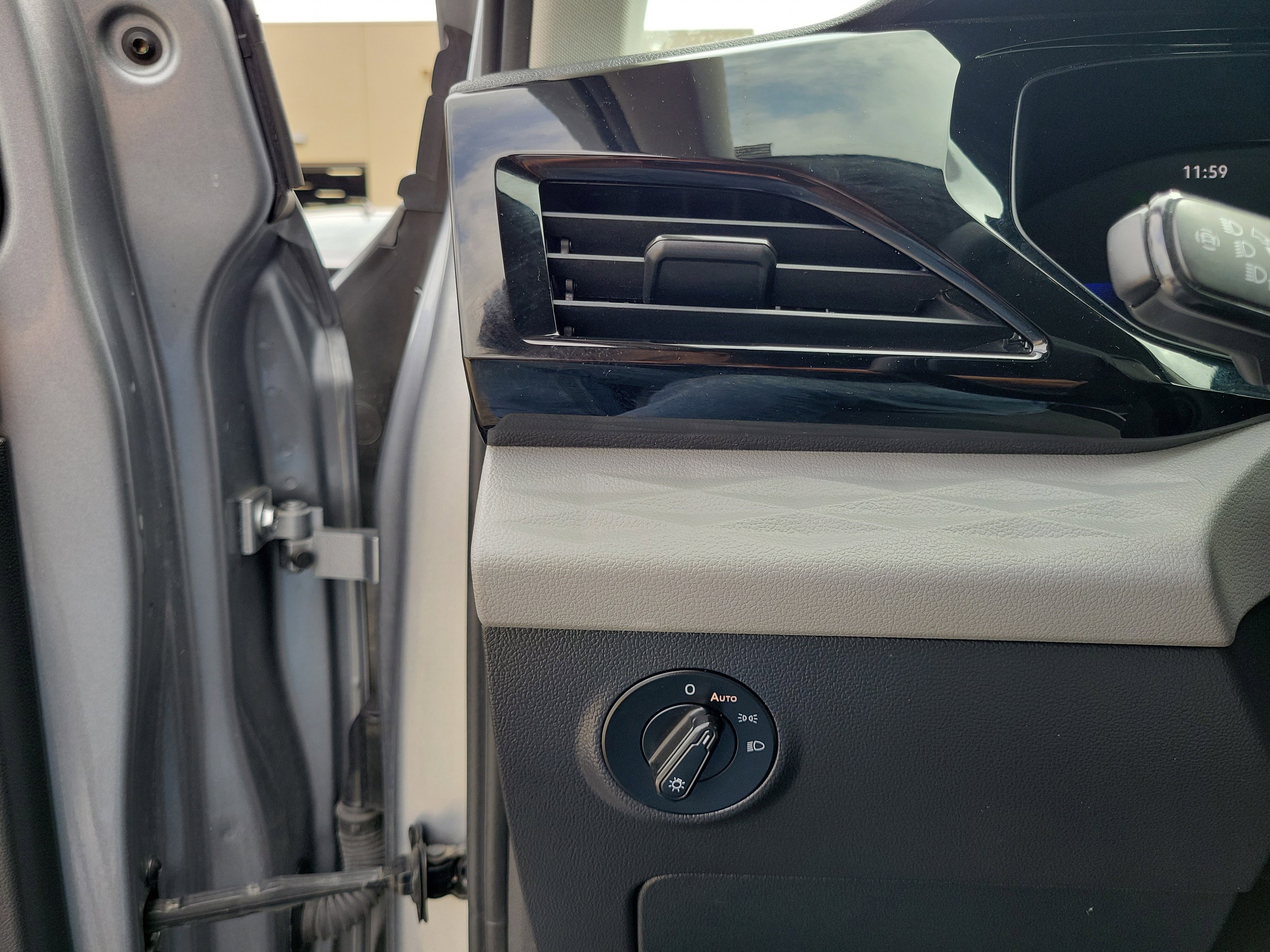 Used 2024 Volkswagen Taos S FWD image 20