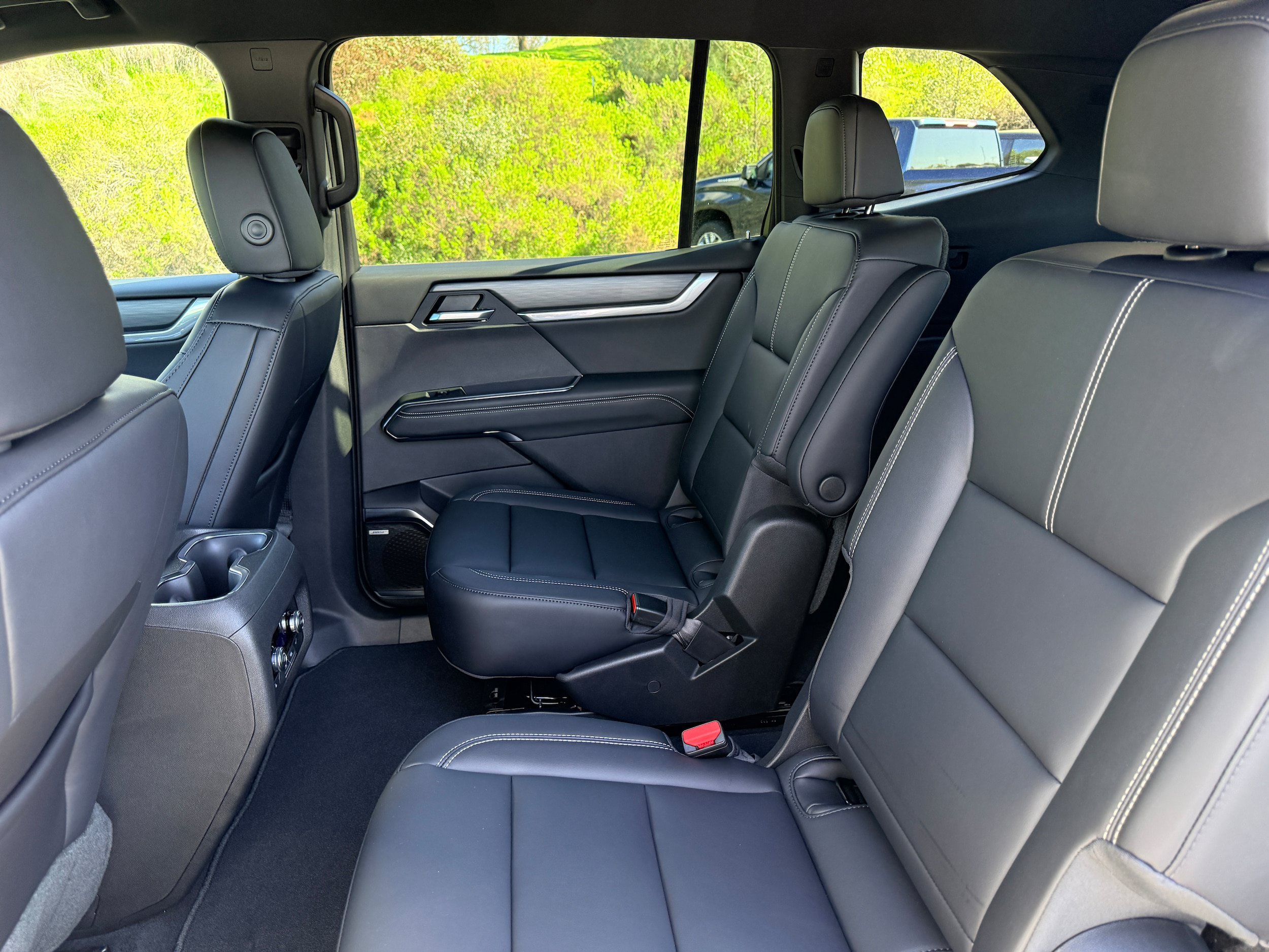 Used 2026 GMC Acadia Elevation w/ Elevation Premium Package AWD/4WD image 10