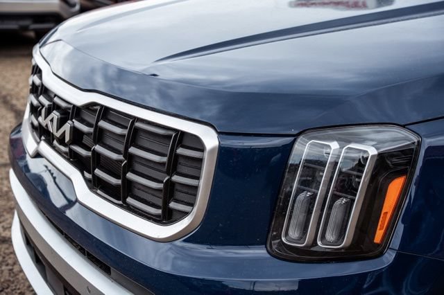 Used 2025 Kia Telluride SX Prestige AWD/4WD image 12