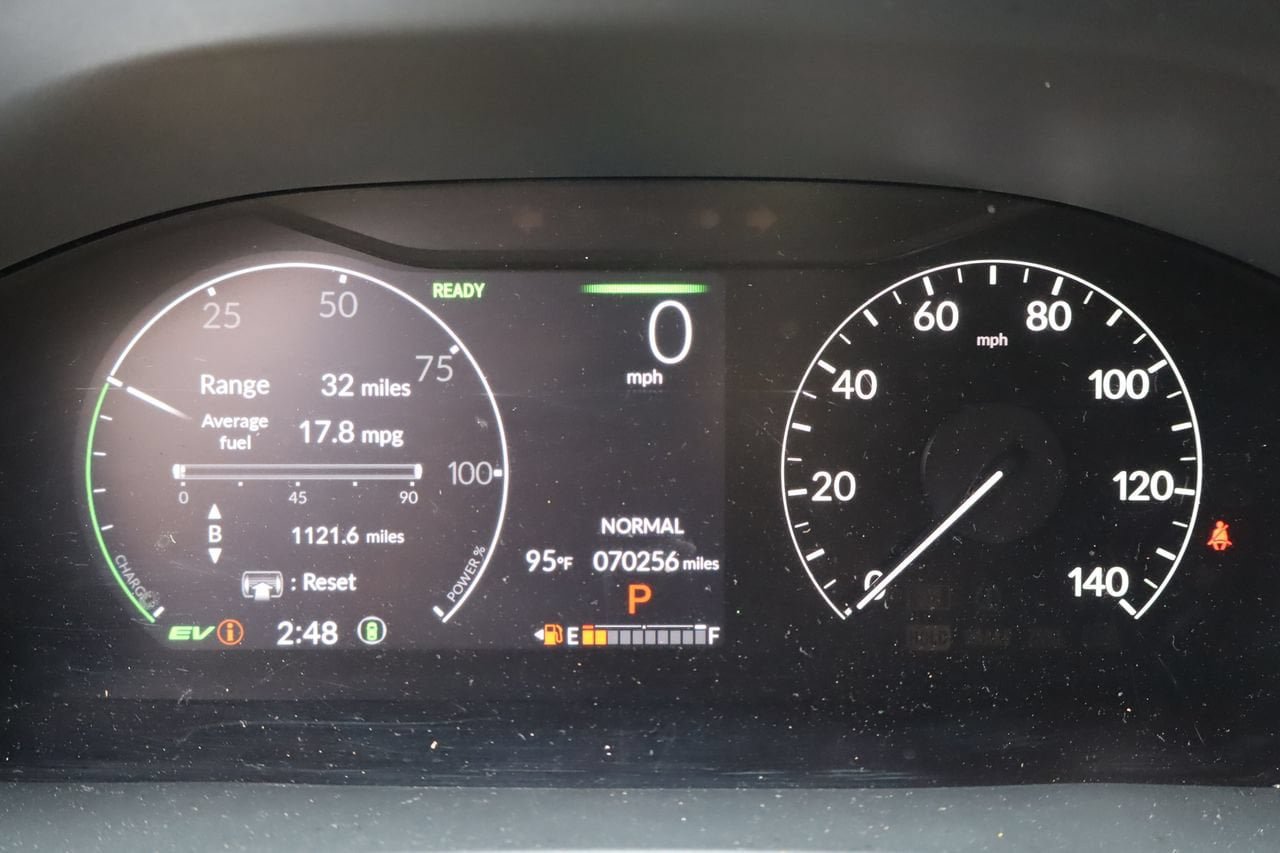 Used 2023 Honda CR-V Sport Touring image 9