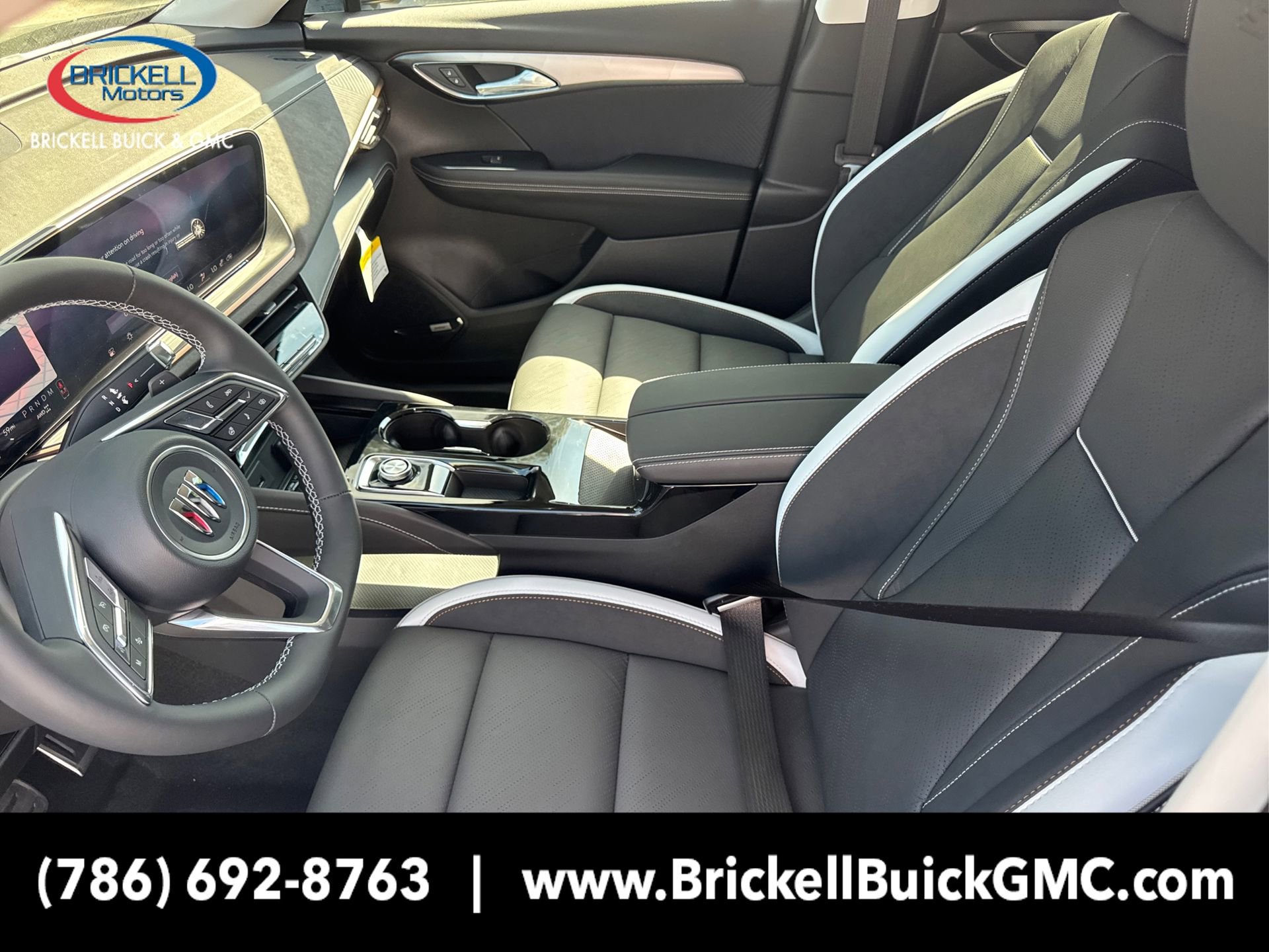 New 2025 Buick Envision Sport Touring image 9