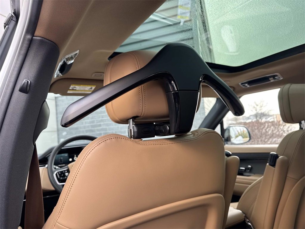 New 2026 Land Rover Range Rover Sport SE image 16